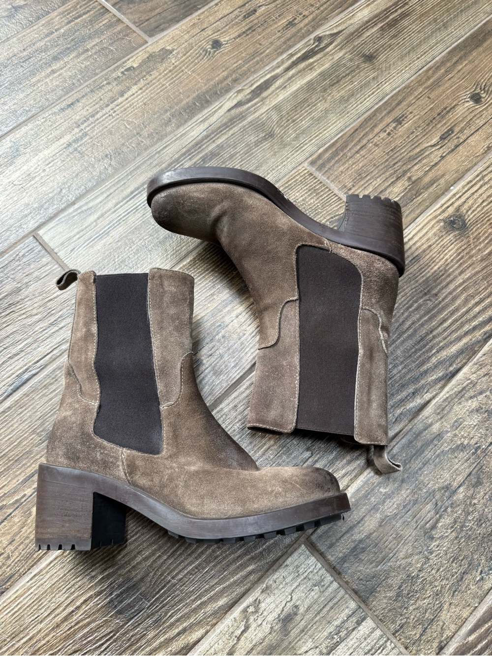 Women’s Suede Genuine Leather Chelsea Ankle Boots - Brown